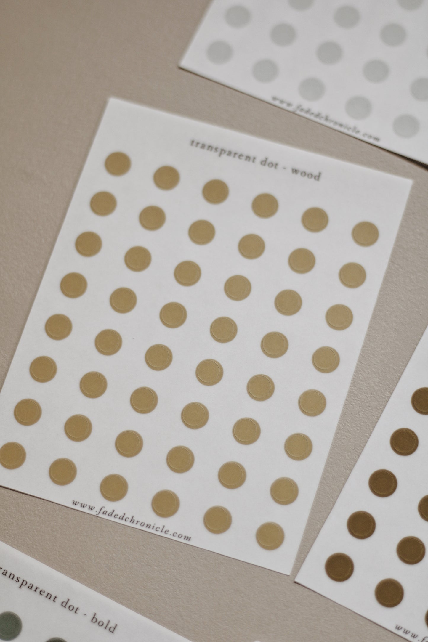 Transparent dot - retro velvet