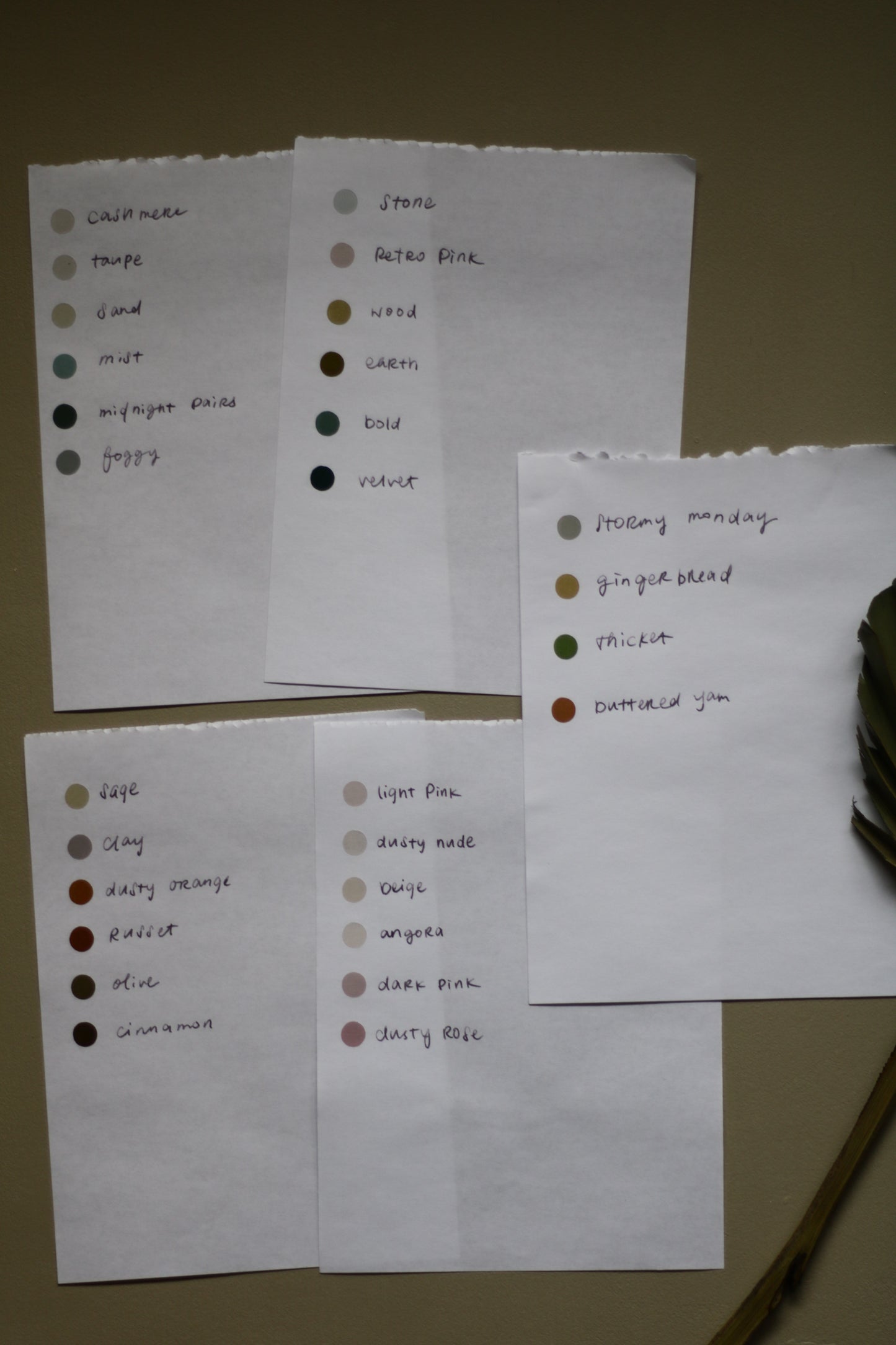 Transparent dot - foggy midnight